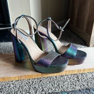 Steve Madden Women’s Platform heels size 8